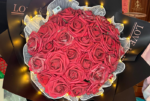 Bouquet Luxe de Roses Rouges Éternelles avec Lumières LED